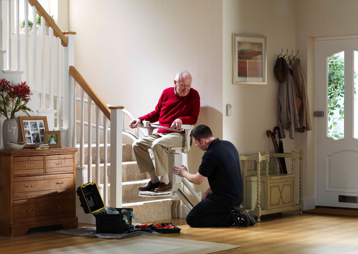 Installation eines Treppenlifts von Stannah